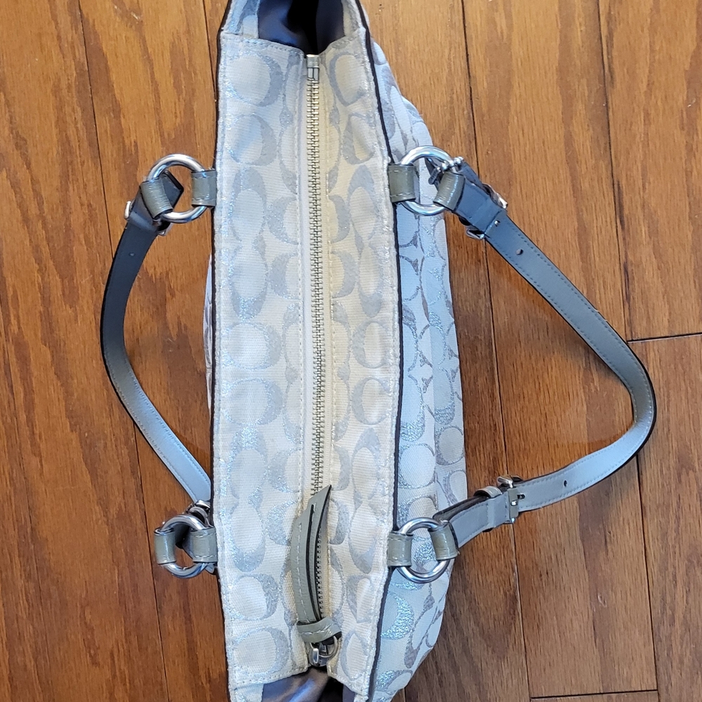 Coach White and Gray Signature Tote Bag Shoulder Bag Metallic Signature C F17024 - Picture 11 of 16